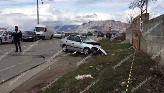 Makina përplaset nga trajleri në Korçë, plagoset 35-vjeçari (VIDEO)