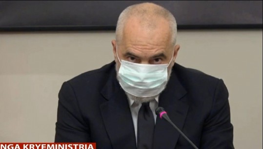 Rama i përgjigjet opozitës për maskat e 'skaduara': Dhuratë nga Kanadaja për një OJF shqiptare, nuk janë të rrezikshme! 