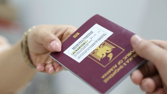 Pezullohet aplikimi i qytetarëve për karta identiteti dhe pasaporta deri 3 prill