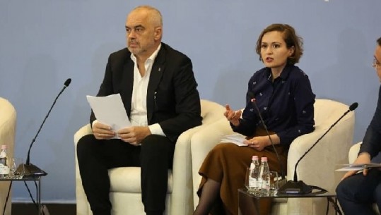 Ministria e Arsimit anulon konferencën për mediat: Të mbrojmë gazetarët dhe operatorët!
