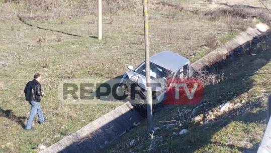 Makina me targa greke del nga rruga, plagosen 3 persona në Gjirokastër (VIDEO)