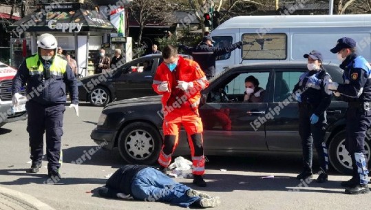 Aksident i rëndë në Tiranë, shoferja përplas me makinë burrin që ecte me biçikletë në vijat e bardha (VIDEO)