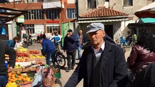 Shkodranët krejtësisht të PABINDUR! Mbushin tregjet e fruta-perimeve: S'kemi frikë (VIDEO)