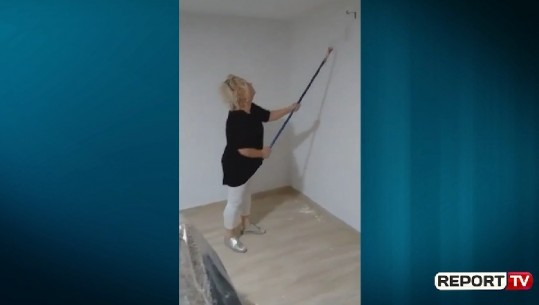 Suela Konjari lyen shtëpinë me gëlqere, aktorja: Puna fizike, ilaç kundër stresit (VIDEO)
