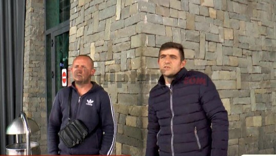 Ikën për t'i shpëtuar tërmetit dhe koronavirusit në Kroaci, 8 shqiptarët mbeten të bllokuar në Rinas: Na ndihmoni të shkojmë në shtëpitë tona (VIDEO)
