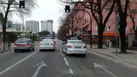 Skadoi afati, policia në rrugët e Tiranës: Qytetarë, futuni në shtëpi (VIDEO)