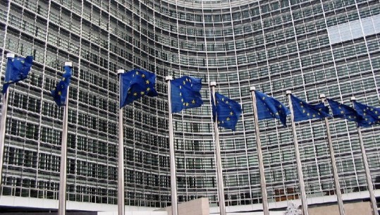 Zbardhet drafti final i KE-së: Të hapen negociatat e Shqipërisë dhe Maqedonisë së Veriut me BE-në