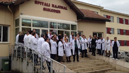 Dyshohen si të prekur, dhjetë teste për mjekë dhe infermierë në spitalin e Shkodrës
