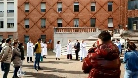 Mjekët shqiptarë nisin nga puna në spitalin e Brescias, Manastirliu: Krenaria jonë, forca - jemi me ju! (VIDEO)