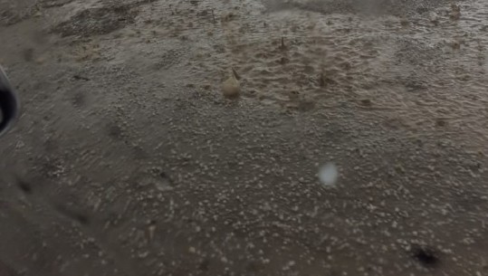 Stuhia dhe breshëri zbardhin Belshin në pak sekonda (VIDEO)
