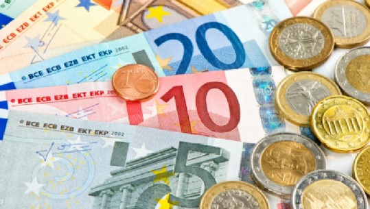 Rritet vlera e lekut, euro bie sërish në 126.5 lekë