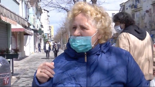 'Më ka marrë malli të përqafoj nënën', zonja nga Tirana: Edhe nëse qeveria i heq masat, do ruhemi gjatë