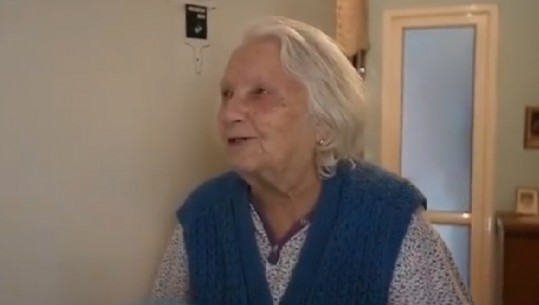 Gazetari i bashkohet nismës 'Adopto një gjyshe': Kur vendos zemrën të parën, çdo gjë bëhet më e bukur (VIDEO)