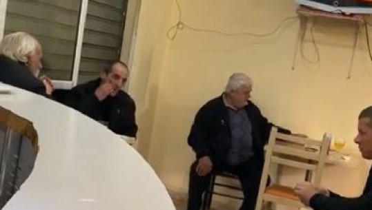 'Po na fal sot moj zemër', pronarja i lutet polices bashkiake! Lokale të hapura vijojnë aktivitetin në Tiranë (VIDEO)