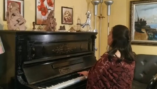  Enina Llozi sjell Debussy në piano