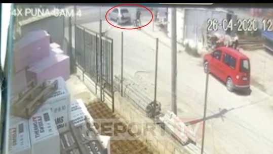 VIDEO-Ekskluzive, pamje të frikshme nga aksidenti në Durrës! Fëmija shpëton mrekullisht
