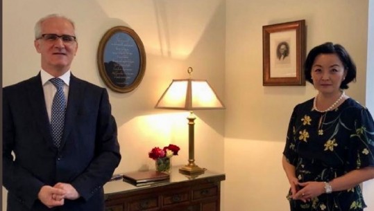 Ambasadorja Kim takon Ardian Dvoranin, mesazh i 'koduar' për Metën