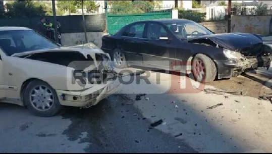 Përplasen 'kokë më kokë' dy 'Benz-a' në Vlorë (VIDEO)