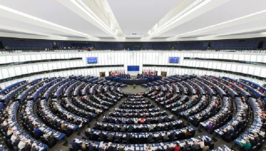 Socialdemokratët në Parlamentin Europian: Hapja e negociatave me Shqipërinë, vendimi i duhur