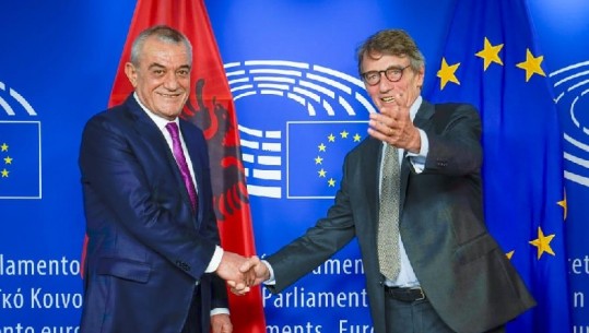 Ruçi si rrallëherë i buzëqeshur për Ditën e Europës: Qasja e BE, rikthimi i ballkanasve në shtëpi