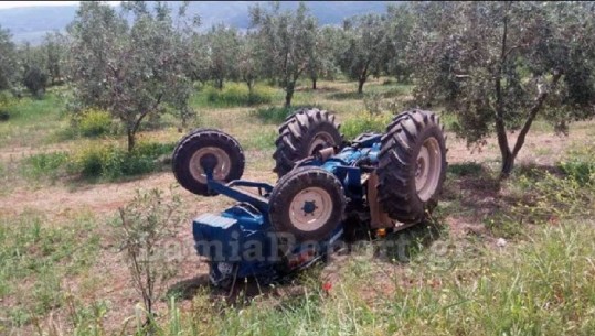 Greqi/ Përmbyset traktori, zë poshtë 20-vjeçarin shqiptar dhe e lë të vdekur