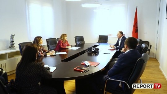 Takimi i dytë mes Ministrisë së Shëndetësisë dhe FSHF-së, grupet e punës diskutojnë për protokollin e masave