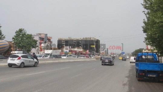 Opozita organizon strukturat në rrethe për tubim, në Tiranë mungojnë kontrollet