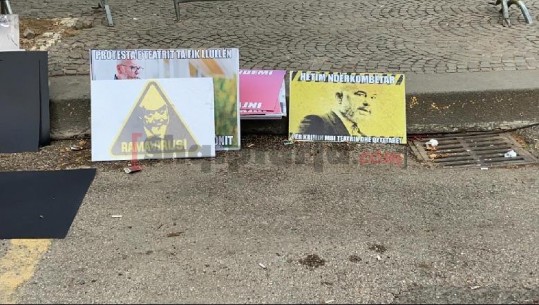 Zbulohen pankartat e opozitës kundër qeverisë në protestën e sotme