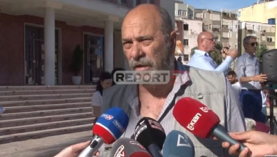 Artistët mbledhin firma në Durrës! Budina: Meta tha se nëse populli ngrihet, do ta shpërndajë parlamentin