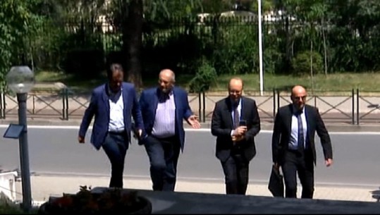 Nis takimi i Reformës Zgjedhore, palët mblidhen në Pallatin e Kongreseve (VIDEO)
