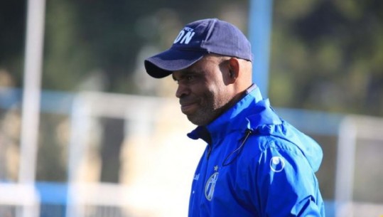Rezultate të dobëta në ndeshjet e fundit, Tirana shkarkon trajnerin Egbo
