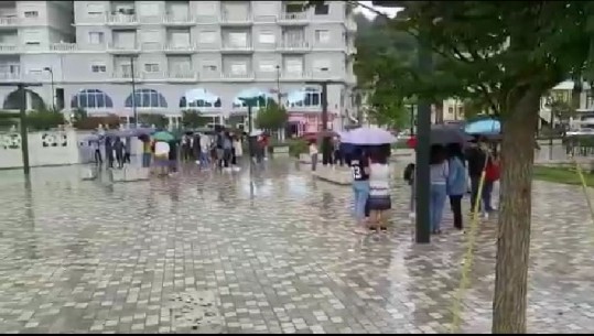 'Për Fëmijërinë e Vjedhur', marshimi kundër përdhunimit vijon edhe në Elbasan (VIDEO)