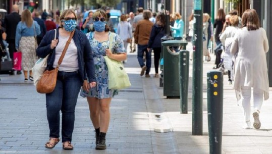 Në Spanjë mbajtja e maskës e detyrueshme deri në fund të pandemisë, gjobë për të pabindurit