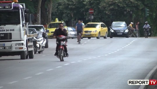 VIDEO/Me celularë në dorë dhe pa kasketë…30% më shumë aksidente me motor (Vëzhgimi i Report Tv)