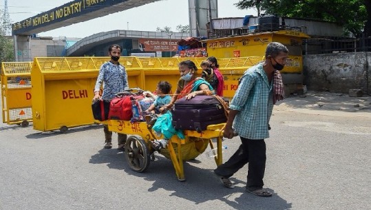Indi, vagonët e trenit shndërrohen në reparte Covid për pacientët e infektuar