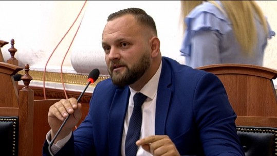 Deputeti opozitar: E paprecedentë, shtytë Kuvendin për pazarin me Metën! Ruçi: S'do përsëritet më (VIDEO)