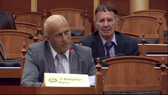 Akuzat kundër Thaçit dhe Veselit, deputeti: Kuvendi të miratojë rezolutë për mbrojtjen e luftës së UÇK-së (VIDEO)