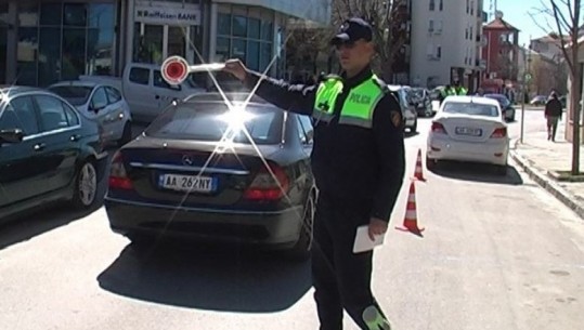 6 policët e komisionit të gjobave në Korçë që u pezulluan për shpërdorim detyre do hetohen nga SPAK