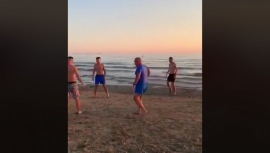 Meta futboll në plazh: Është mirë kur shënon vetë, por edhe më mirë kur shënojnë shokët (VIDEO)
