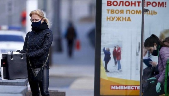 Covid, në Rusi regjistrohen 216 viktima dhe 6556 raste infeksioni në 24 orë