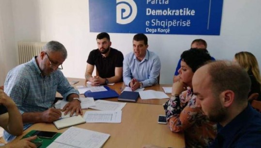 Dha dorëheqjen për të kandiduar si deputet i PD-së, Devis Osmani merr vendin e Manos në Korçë 