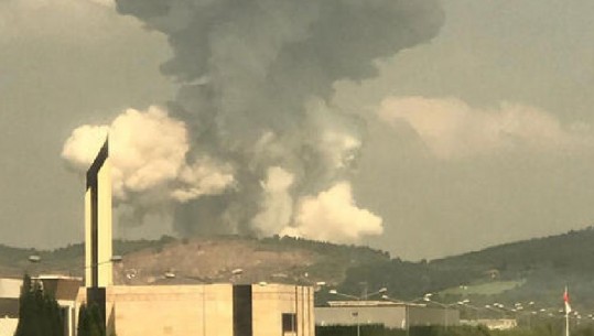 Turqi/ Shpërthimi i fuqishëm në fabrikën e fishekzjarreve në Sakarya, të paktën 4 viktima dhe 97 të plagosur (VIDEO)
