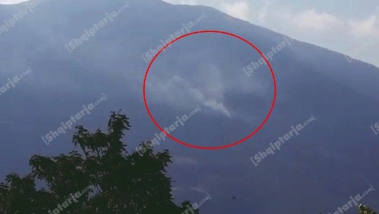 Prej 3 ditësh mali i Gjallicës në Kukës nën 'pushtetin' e flakëve, kërkohet ndërhyrja nga ajri (VIDEO)