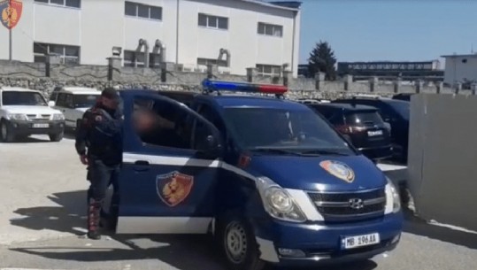 Drogonin dhe shfrytëzonin seksualisht 17-vjeçaren në Krujë, arrestohen 4 të rinj, 2 në kërkim