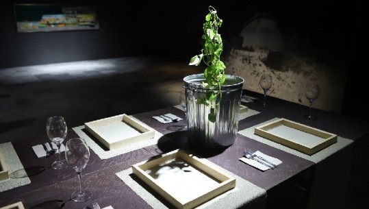 Instalacioni “Vakti” i Vladimir Myrtezait vlerësohet me çmimin special “Onufri remade”