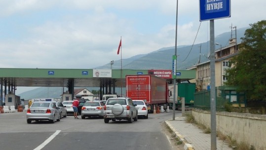 Dje qëndroi për pak orë e bllokuar, sot në pikën doganore të Gjirokastrës  kanë kaluar 2676 qytetarë