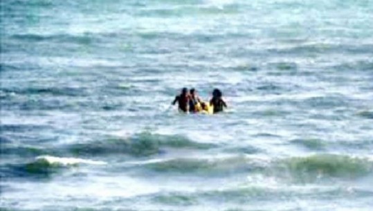 Shmanget tragjedia në bregdetin e Divjakës, 3 të miturit shpëtohen nga mbytja
