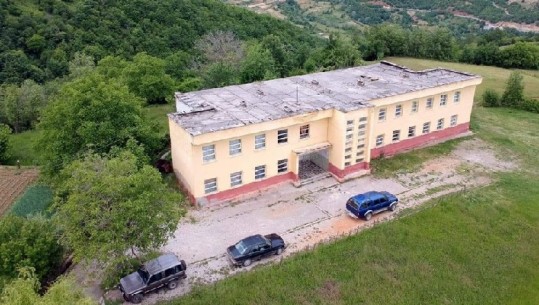 Mungesa e nxënësve kyç shkollën e Zerqanit, PD: Qeveria detyron shqiptarët të braktisin vendin