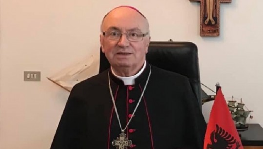 Kreu i kishës katolike apel qytetarëve: Koronavirusi është një kërcënim edhe për demokracinë