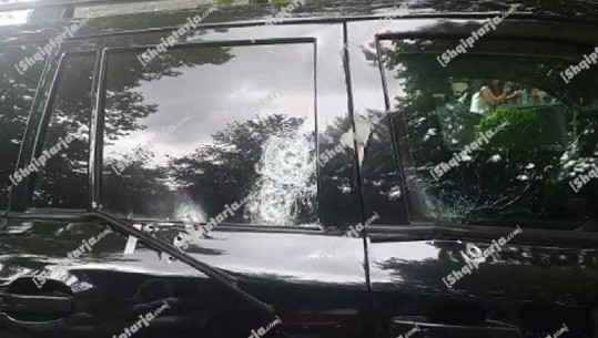 Dy atentate në 7 ditë në hotel 'Voloreka'! Qëllohet me armë në drejtim të djalit të pronarit, 24 plumba makinës së Jetmir Muçllarit (VIDEO)
